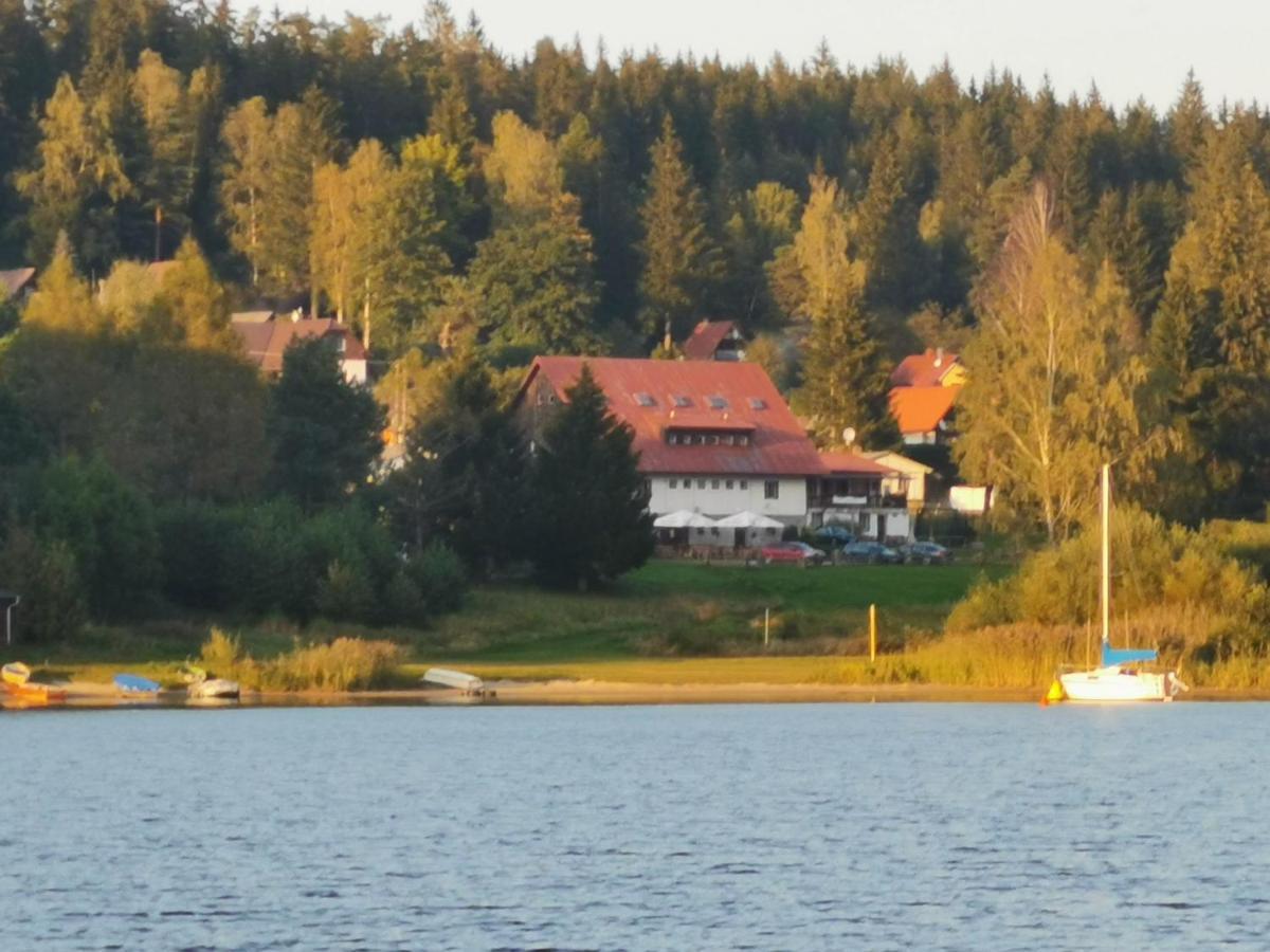 Penzion Tomy Na Plazi Hotel Frymburk Exterior photo