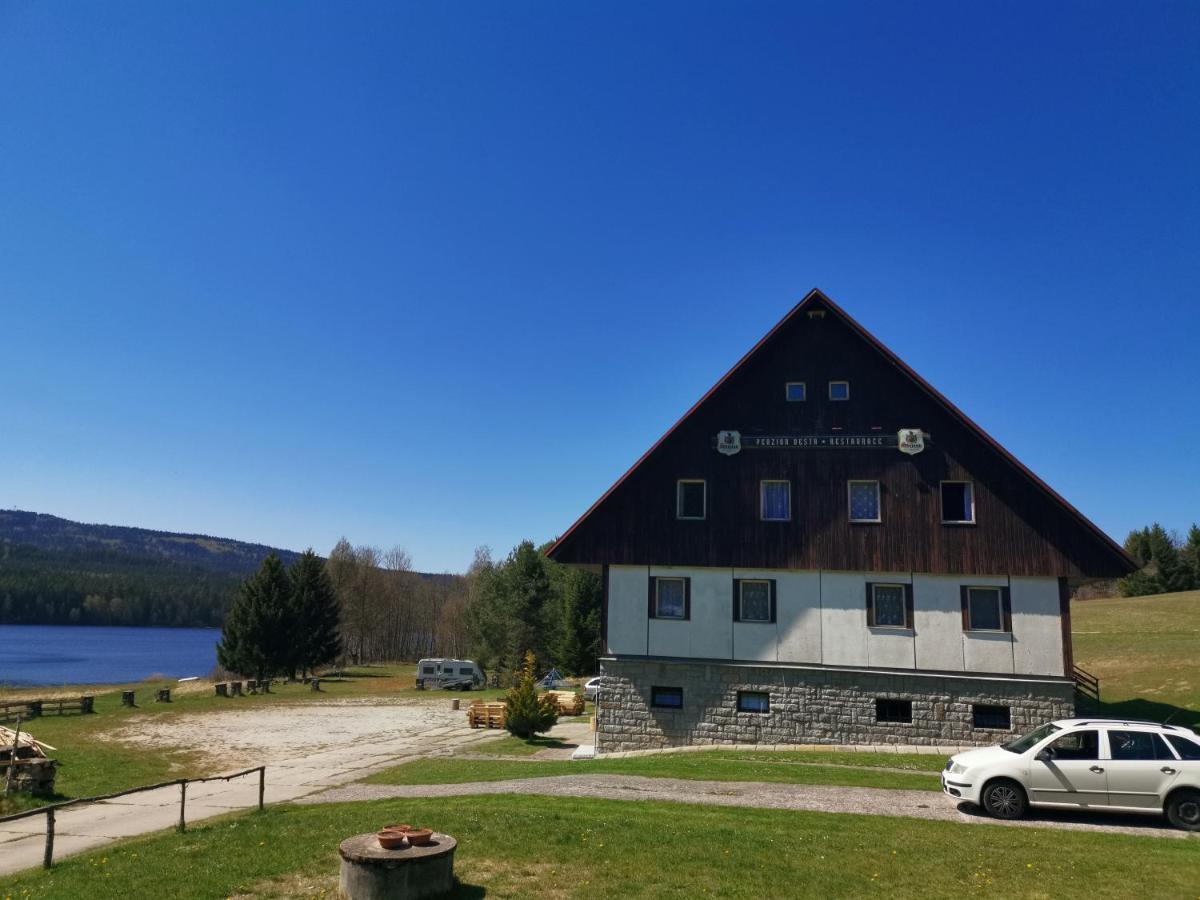 Penzion Tomy Na Plazi Hotel Frymburk Exterior photo