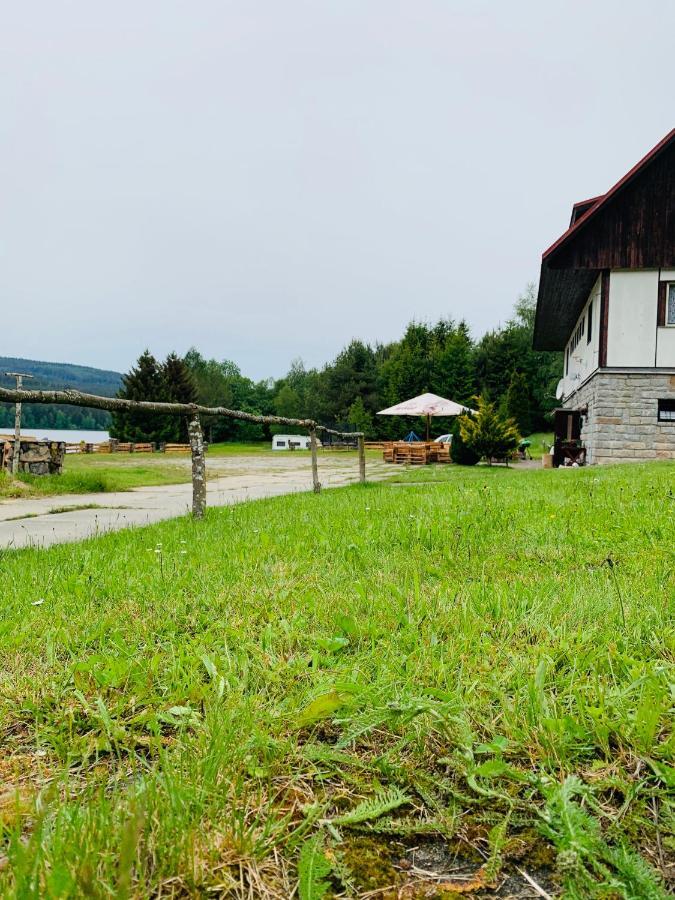 Penzion Tomy Na Plazi Hotel Frymburk Exterior photo